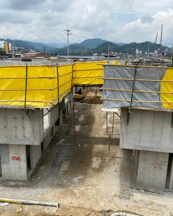 Estructura de Matiz con la protección perimetral en el último nivel